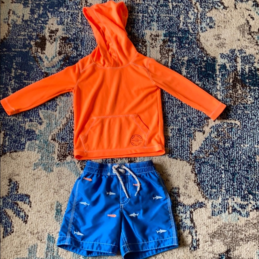 Baby Gap Rash guard and bathing suit set